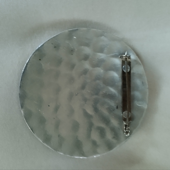 Vintage Pewter Flowers&Leaves Brooch w/Hammered Back - Picture 2 of 5